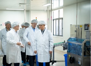 国机集团党委副书记、总司理罗乾宜调研利发国际app制药